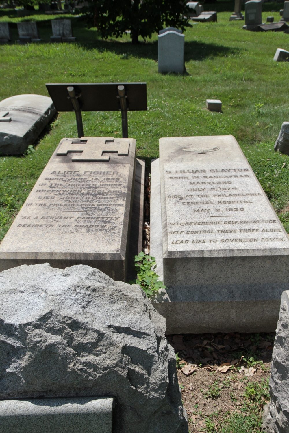 Alice Fisher and Lillian Clayton's tombs, Woodland Cemetery, Philadelphia - 04.jpg